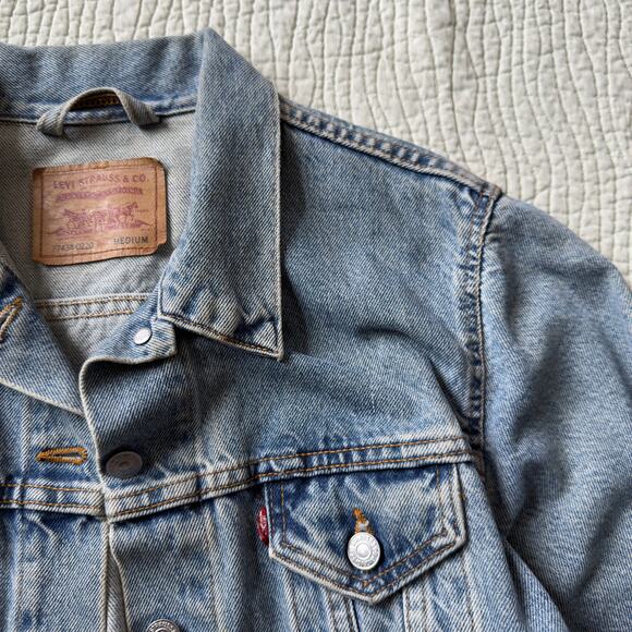Vintage Levi Denim Blue Jean Trucker Jacket Classic Staple Fall Autumm 90s M - Picture 3 of 8